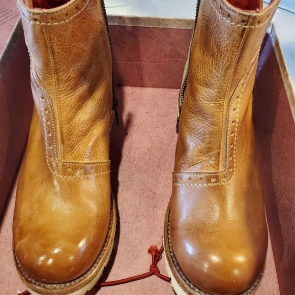 Leather boots - Picture 2 of 4